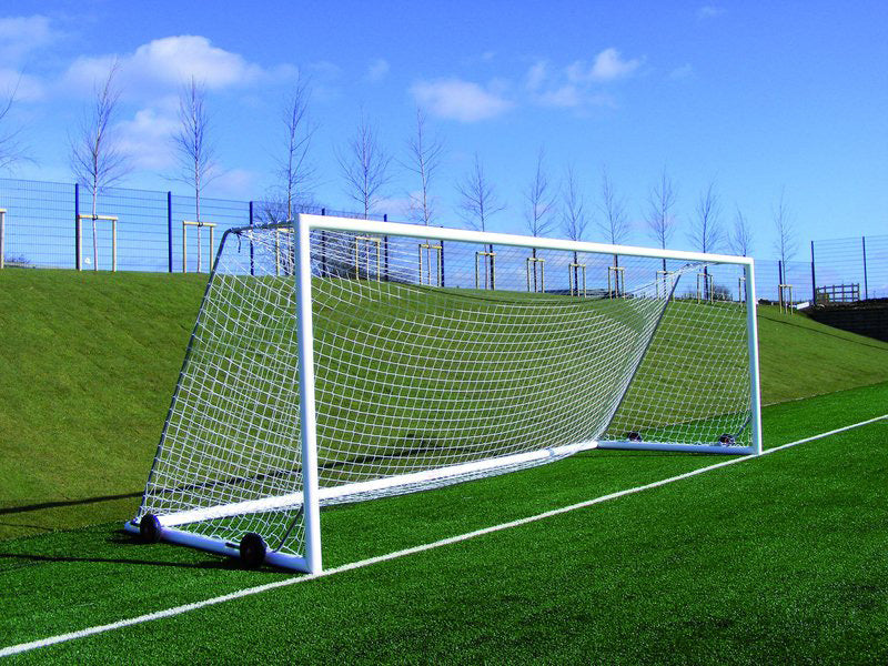 regulier doel met wit doelnet 7,5x2,5x0,8x1,5m 3mm draad dikte 120mm maaswijdte