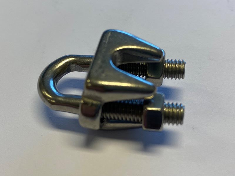 Heb je een staalkabel zonder lussen, gebruik dan deze staalkabelklem.